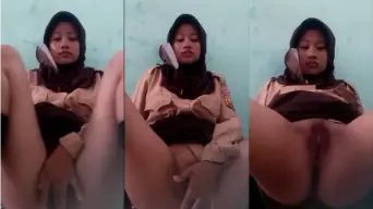 Daun Masih Muda Seragam Pramuka Omek di kelas